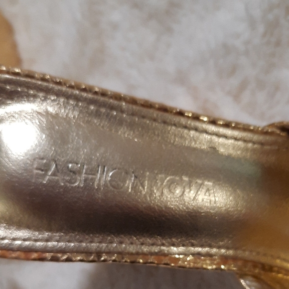 Fashion Nova Gold Heels with Snakeskin Pattern - Picture 2 of 8